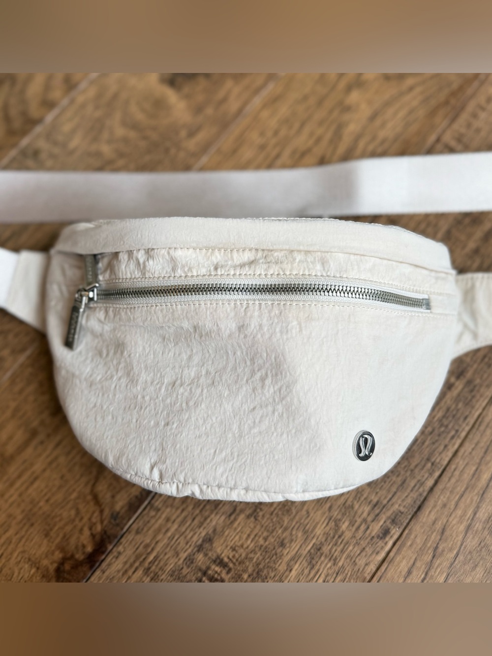 Lululemon athletica City Adventurer Belt Bag 2.5 L- cream Fanny Pack purse- EUC